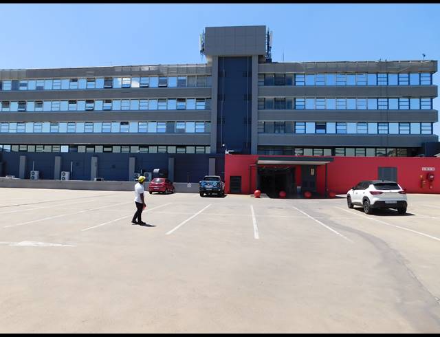 1,179M² OFFICE TO LET IN BLACKHEATH